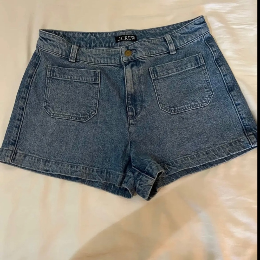 JCrew New patch-pocket short